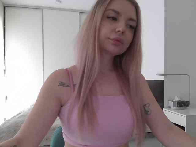 pinkpanther8899 webcam