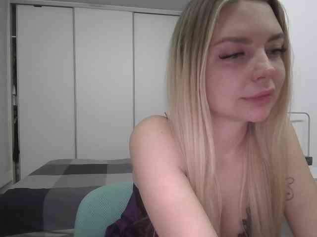 Blondie8853