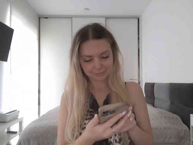 pinkpanther8899 webcam