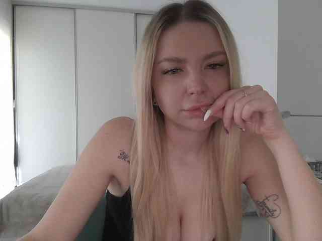 pinkpanther8899 webcam