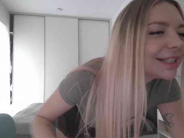 pinkpanther8899 webcam