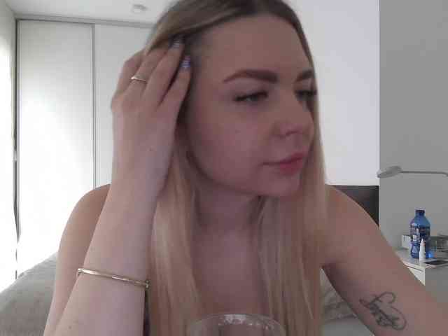 pinkpanther8899 webcam