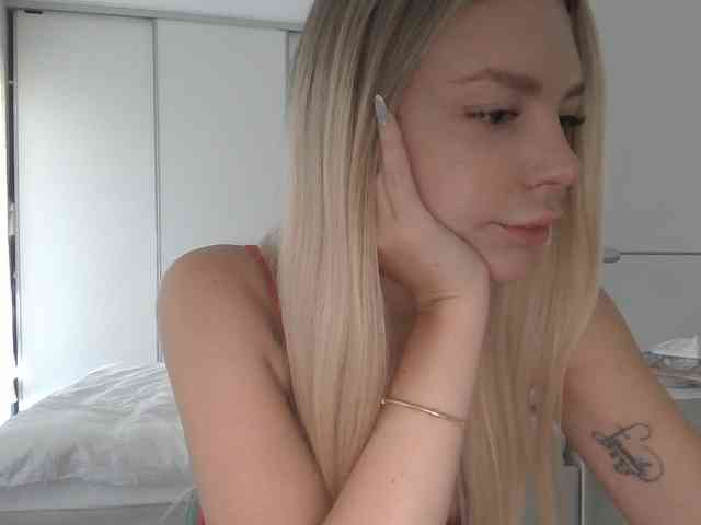 pinkpanther8899 webcam