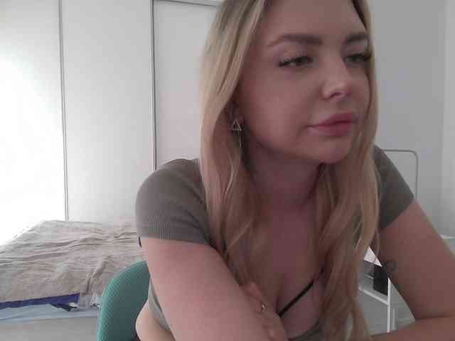 pinkpanther8899 webcam