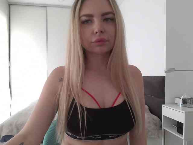 pinkpanther8899 webcam