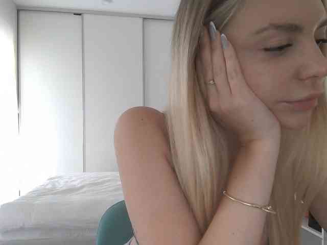 pinkpanther8899 webcam