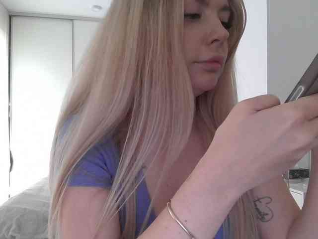 pinkpanther8899 webcam