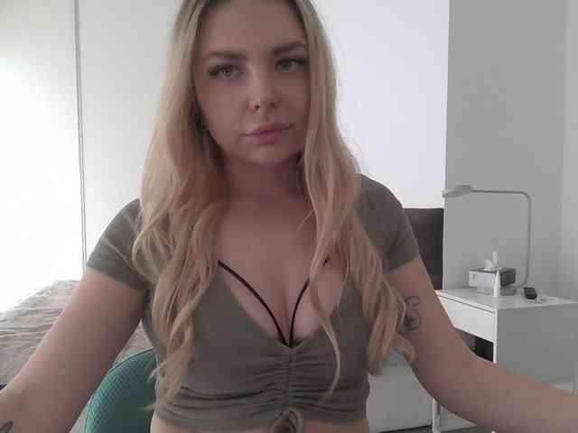 pinkpanther8899 webcam