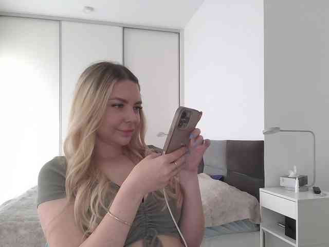 pinkpanther8899 webcam