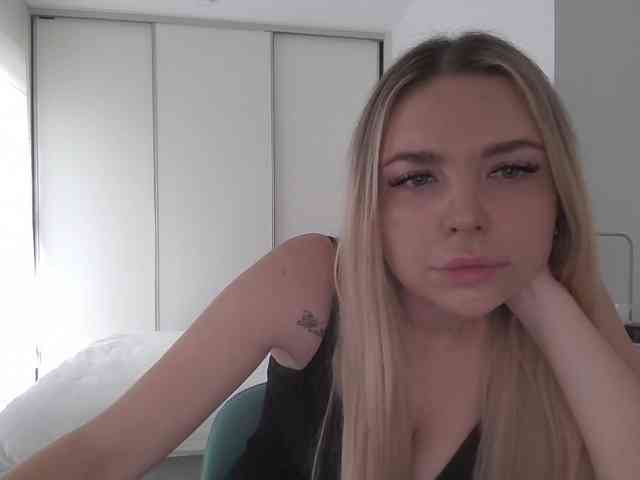 pinkpanther8899 webcam
