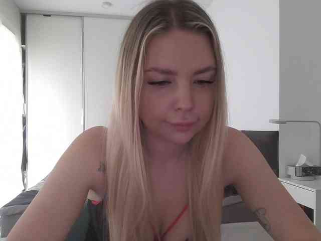 pinkpanther8899 webcam