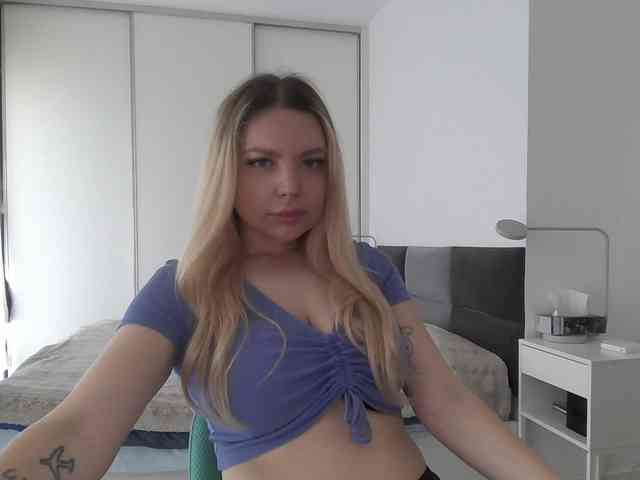pinkpanther8899 webcam