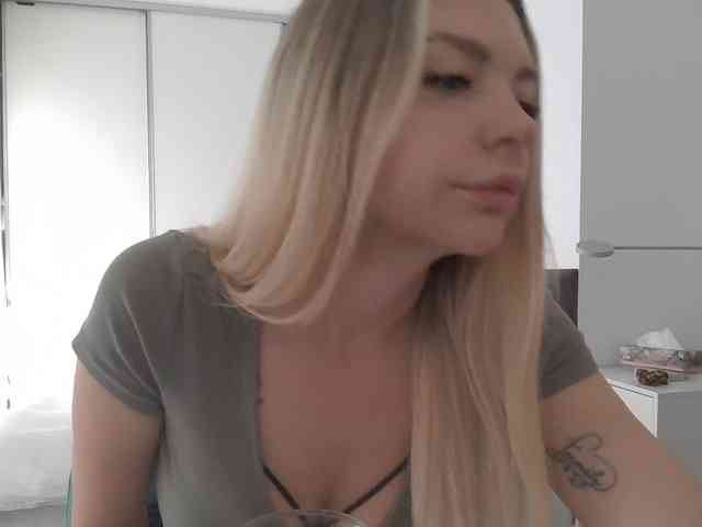 Blondie8853 Blondie8853