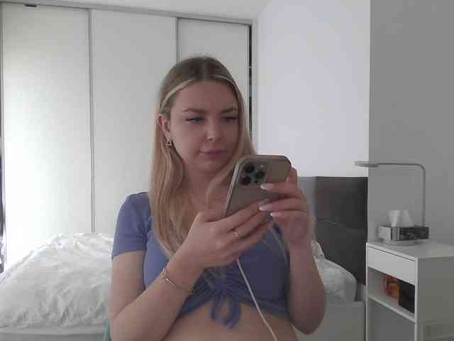 Blondie8853