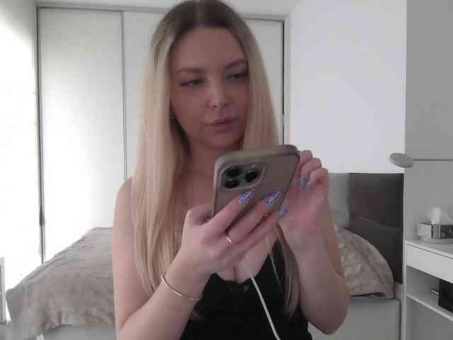 pinkpanther8899 webcam