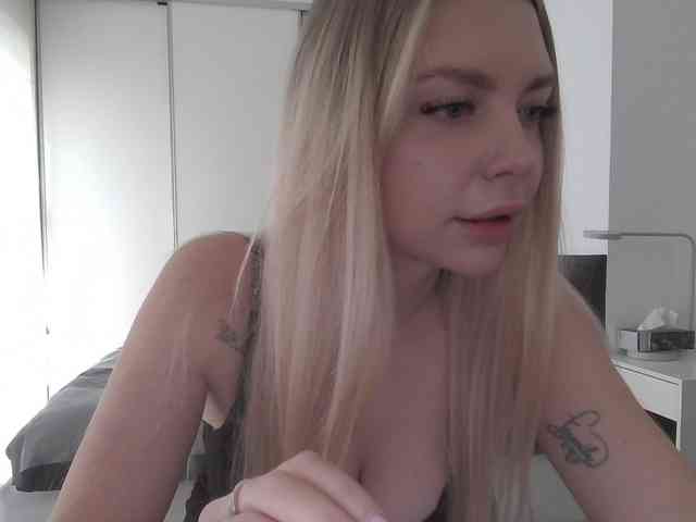 Blondie8853