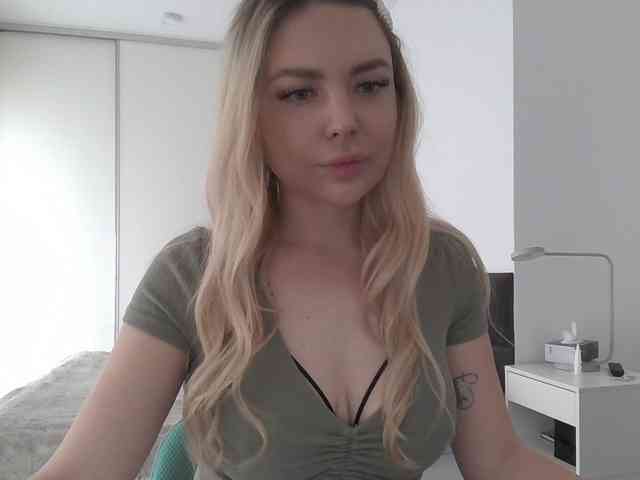 pinkpanther8899 webcam