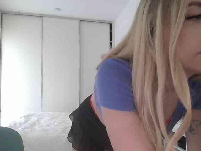 pinkpanther8899 webcam