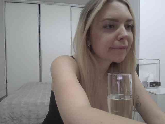 pinkpanther8899 webcam