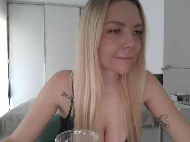 pinkpanther8899 webcam