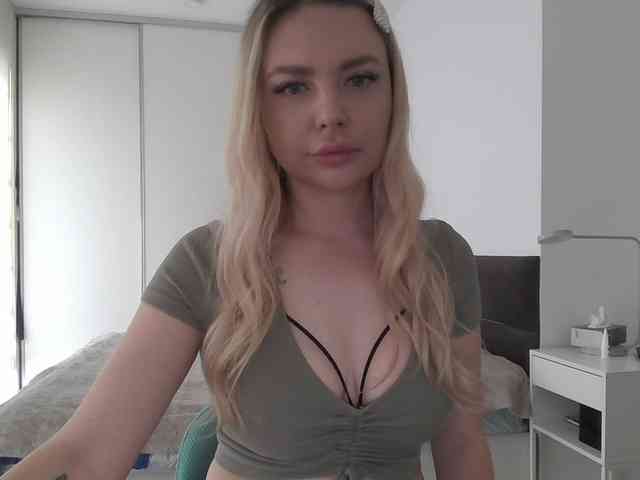pinkpanther8899 webcam
