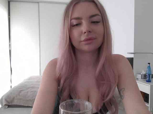 pinkpanther8899 webcam