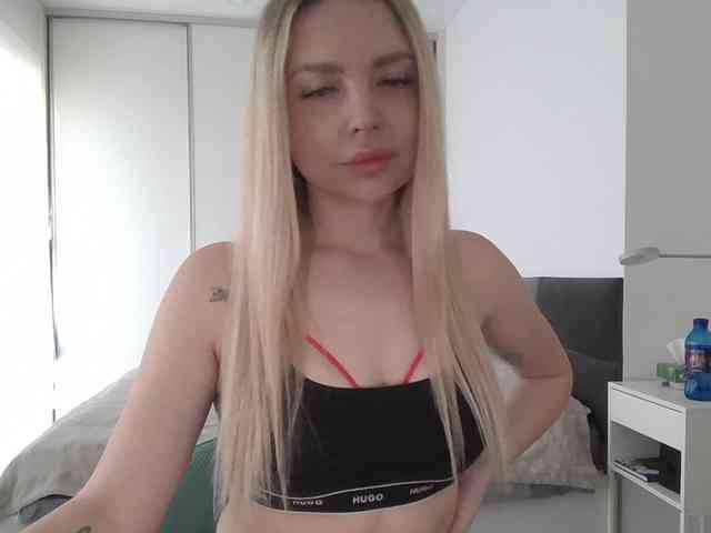 pinkpanther8899 webcam