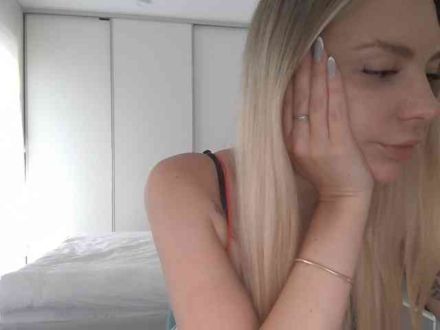 pinkpanther8899 webcam