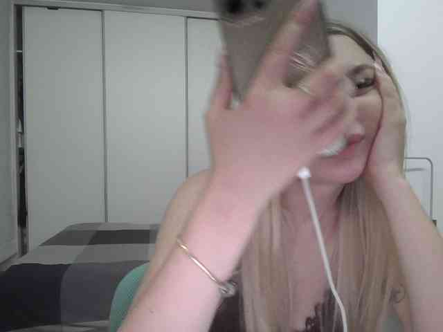 pinkpanther8899 webcam