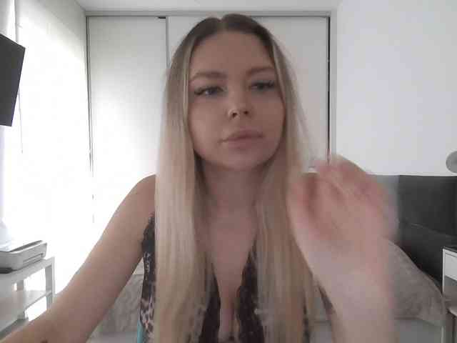 Blondie8853