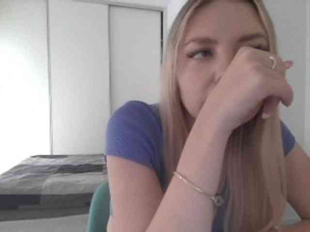 pinkpanther8899 webcam