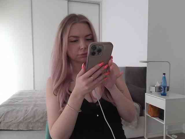 pinkpanther8899 webcam