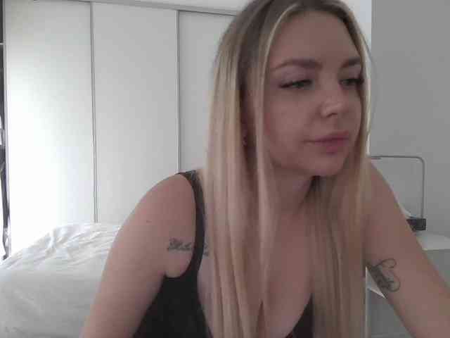 pinkpanther8899 webcam