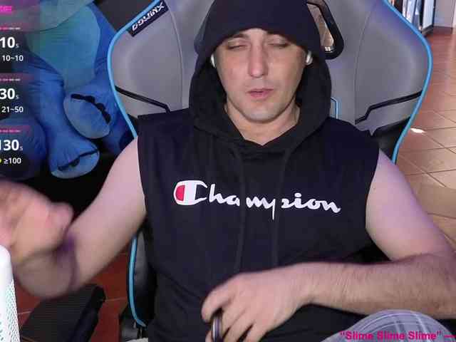 gilgamesh90B Live Webcam on BongaCams