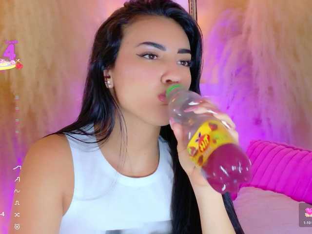 IsaValencia's BongaCams show and profile