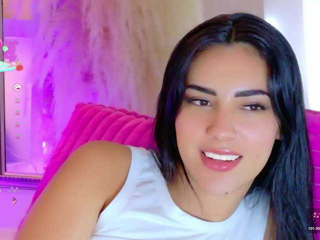 IsaValencia's BongaCams show and profile