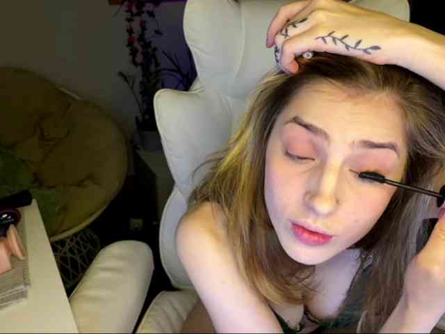 RichHouseWife webcam