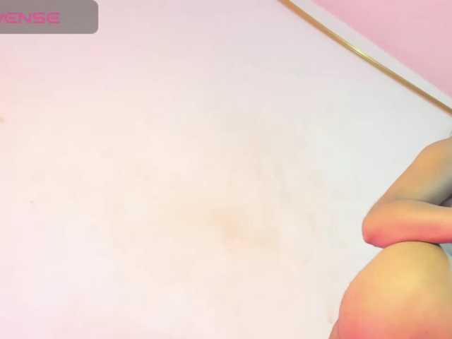 Itsme-Daniela live cam preview
