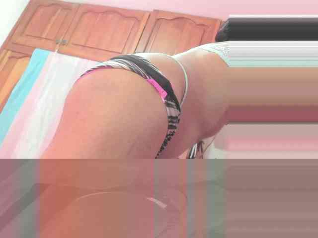 Itsme-Daniela Live Webcam on BongaCams