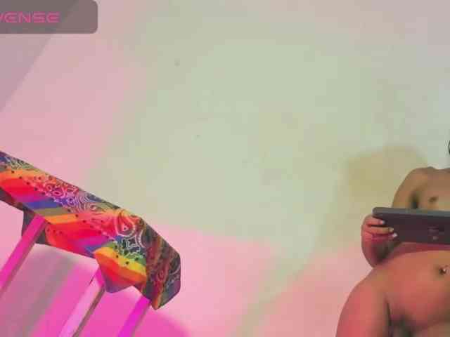 Itsme-Daniela Live Webcam on BongaCams