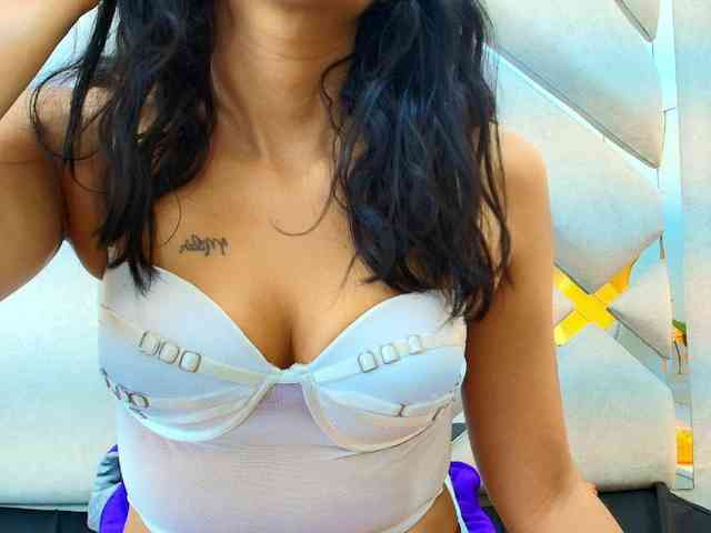 LanitaHairy webcam