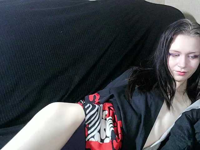 White-snow live cam on BongaCams
