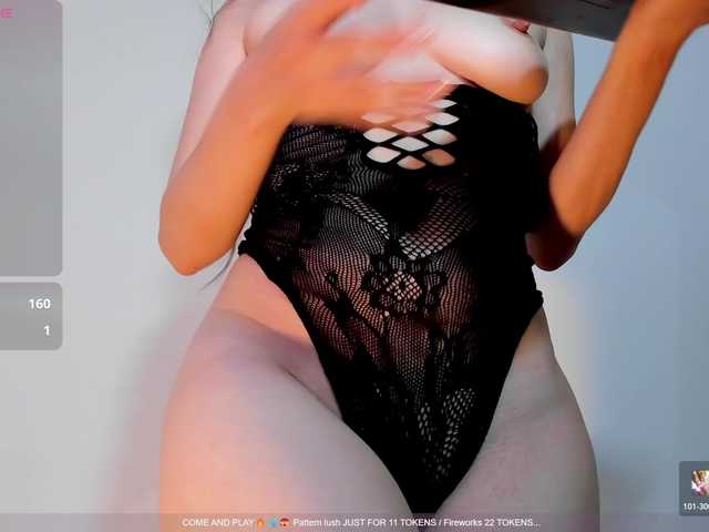 SweetieandJuiicy live cam on BongaCams