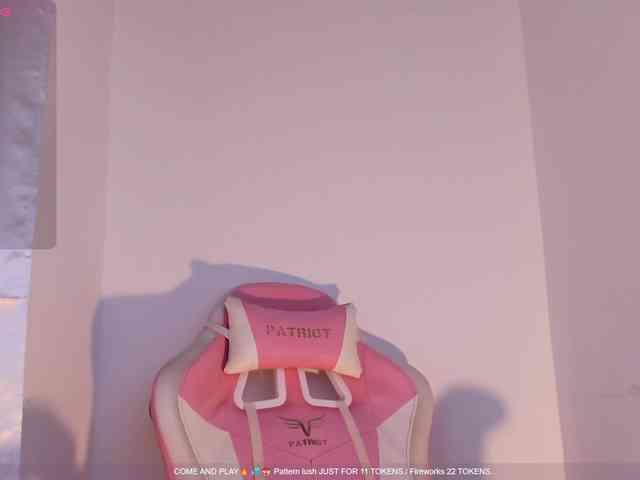SweetieandJuiicy webcam