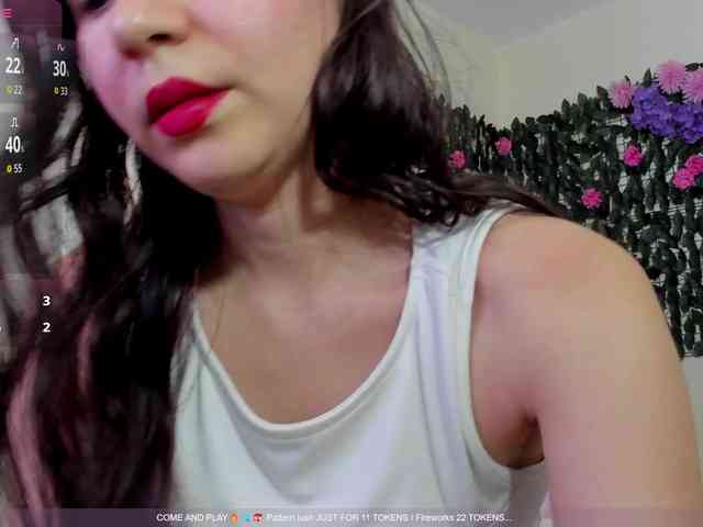 SweetieandJuiicy webcam