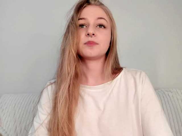 MiaMeowa's BongaCams show and profile