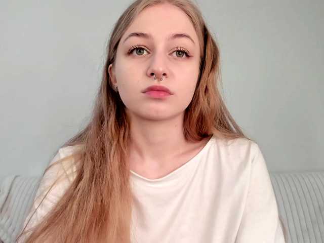 MiaMeowa's BongaCams show and profile