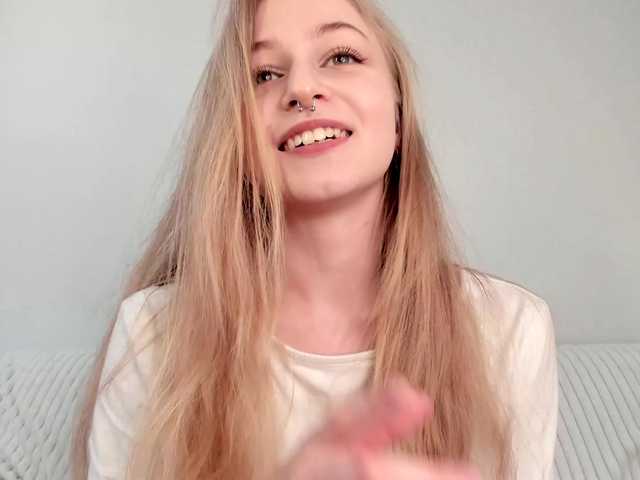 MiaMeowa's BongaCams show and profile