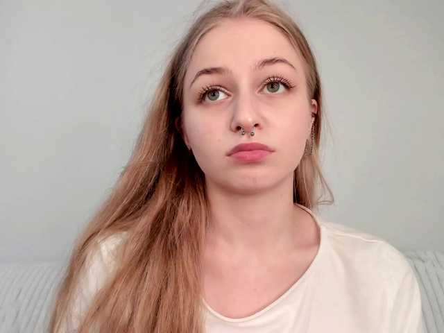 MiaMeowa's BongaCams show and profile