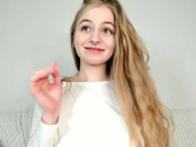 MiaMeowa's BongaCams show and profile